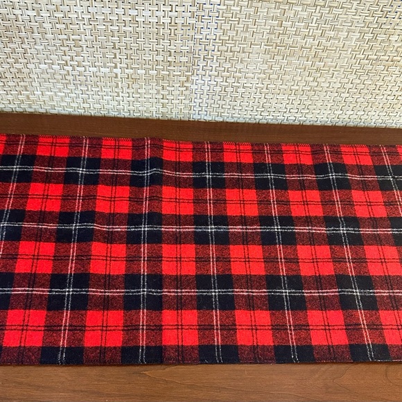 🌟HP🌟VTG 1980s 100% Virgin Wool Stewart Royal Modern Tartan Scarf USA - Picture 6 of 8